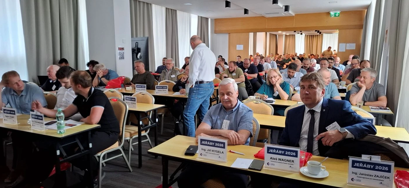 JEŘÁBY 2026 · Plný sál, živá diskuse, praxe na prvním místě.